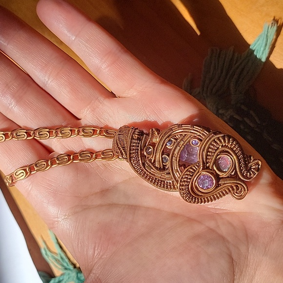 Copper wire wrapped pendant with gemstones tourmaline apatite amethyst - Picture 5 of 7